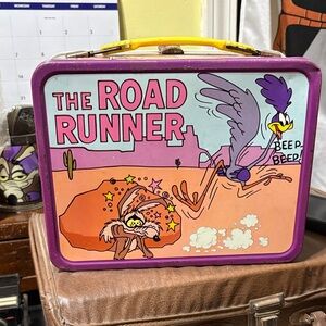 Warner Bros. Road Runner Purple and Yellow Lunchbox